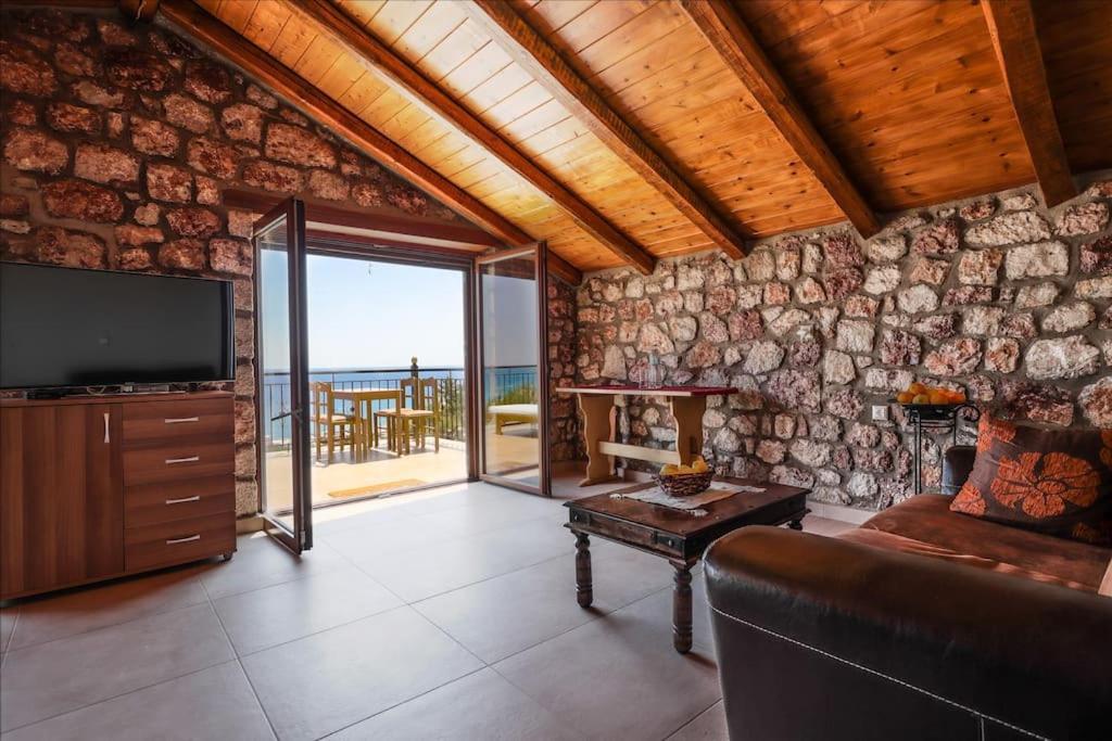 Вилла Petronas Land House 2 Архангелос Экстерьер фото